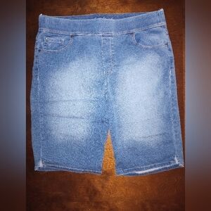 Gloria Vanderbilt Cropped Jeans